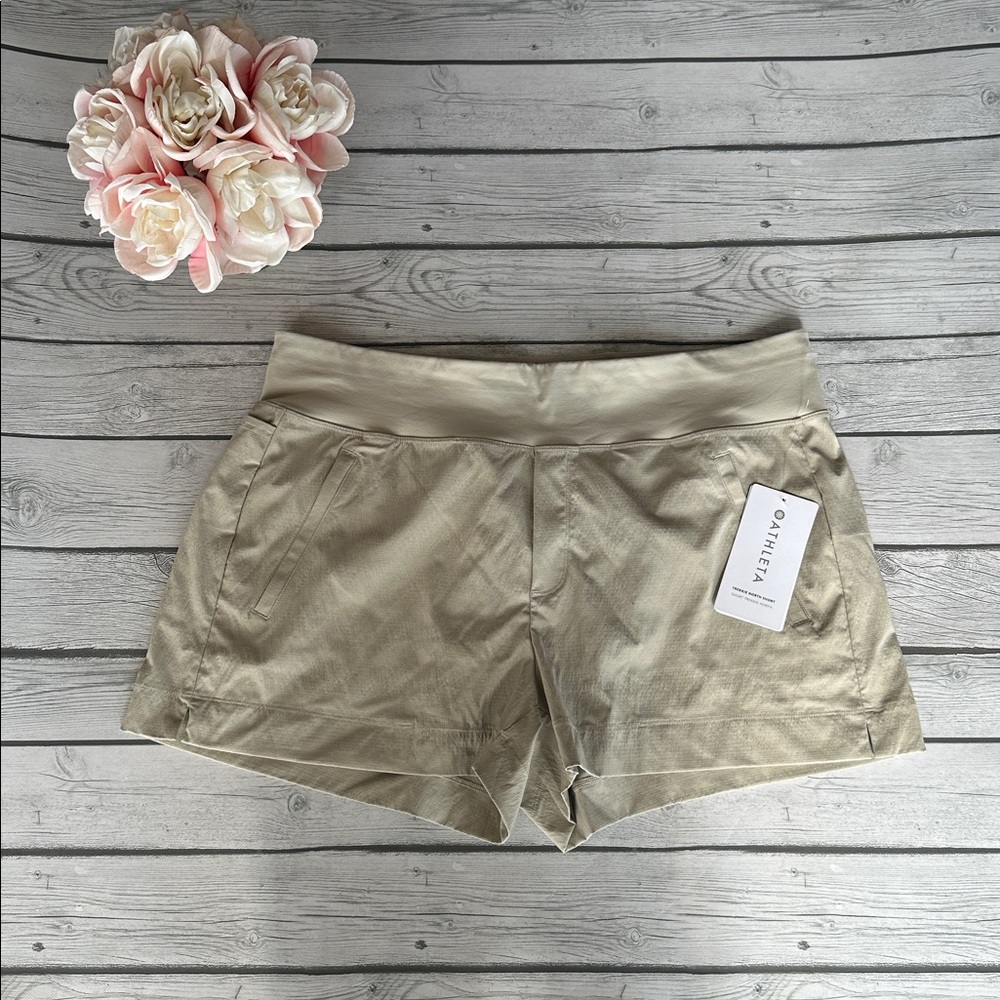 Athleta Light Tan Trekkie North Shorts